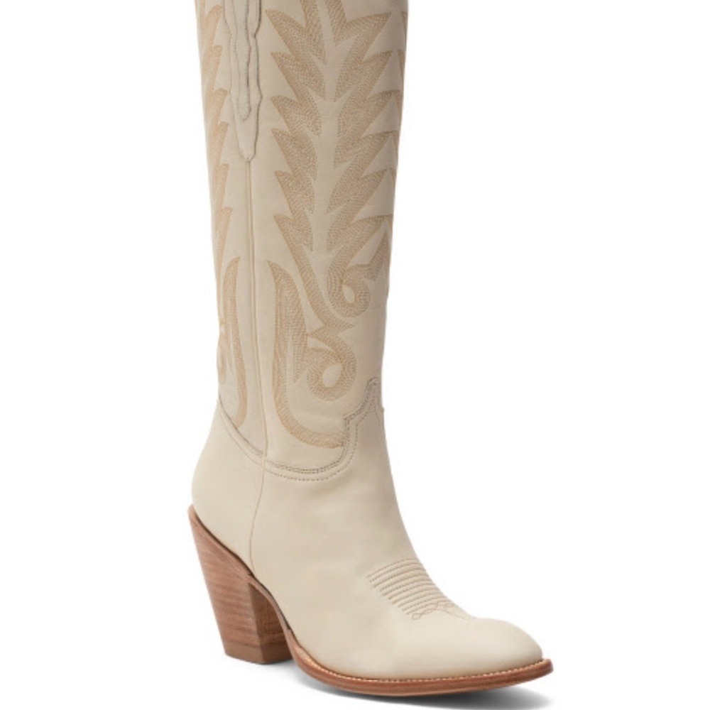 6.5 Lucchese Cream Western Boots- New